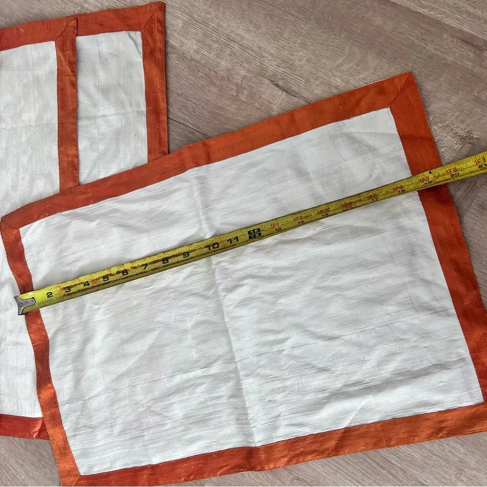 Pottery Barn 100% Silk 4 PCs Placemats & 6 PCs Napkins Orange White‎ - RARE MINT